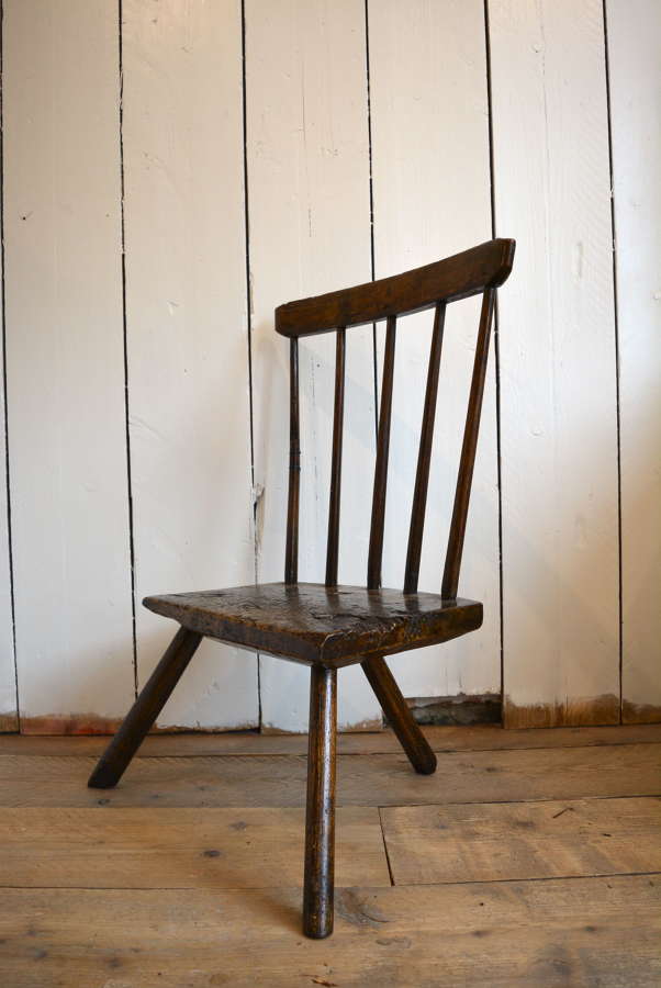 18TH CENTURY WELSH STICK BACK CHAIR