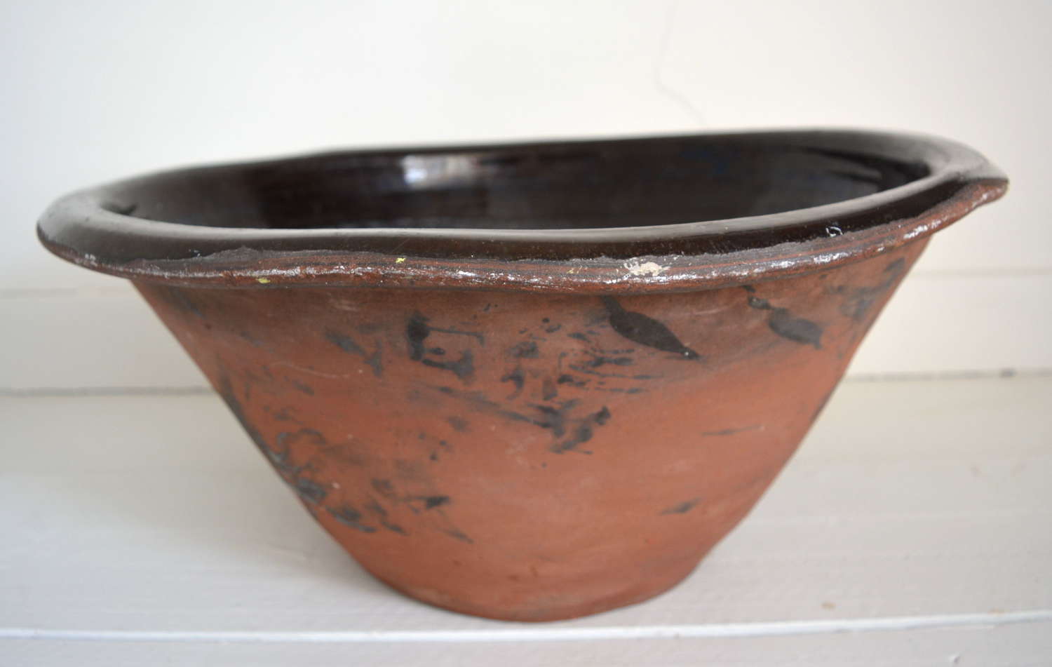 LARGE PANCHEON WITH BLACK GLAZE