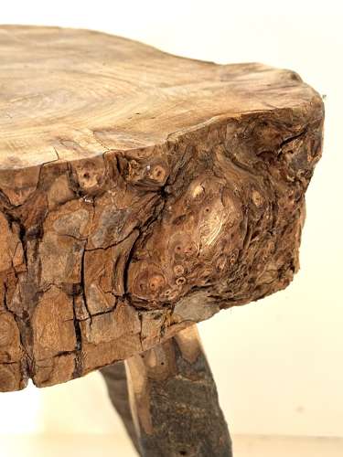 NAIVE TRIPOD STOOL WITH VINE LEGS